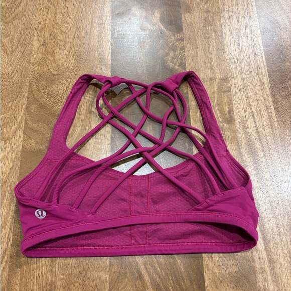 Lululemon bra - Picture 2 of 3